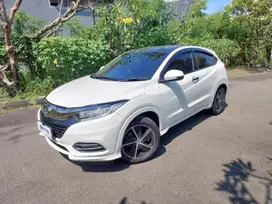DP RENDAH Honda HRV 1.8 RS Bensin Matic 2019 Putih RF