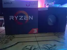 (Bekas) AMD Ryzen 3 2200G AM4 Fullset with BOX