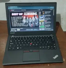 Thinkpad core i5 ram 8 SSD 128 Batre 2 jam windows 10 siap pakai