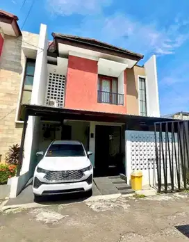 Dijual rumah siap huni dalam cluster di jl elang Ciputat