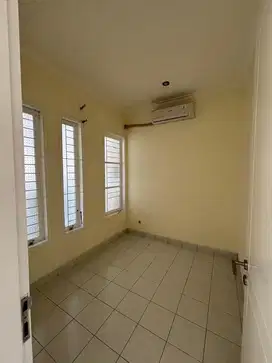 Rumah bagus rapi siap huni legenda wisata
