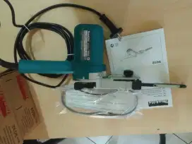 Mesin amplas kayu (belt sander)