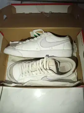 SEPATU NIKE BLAZER LOW 77 II ORIGINAL
