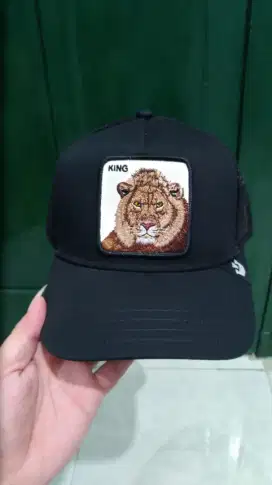 TOPI TRUCKER GOORIN BROS LION KING