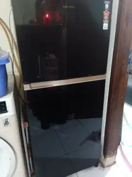 Kulkas msh berfungsi mau tuker yg LBH besar