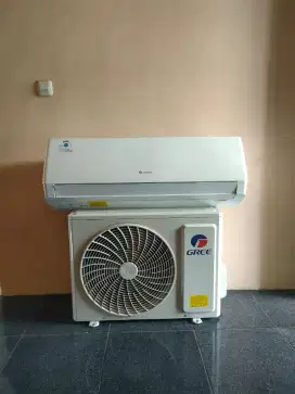 ac gree 1.5 pk like new