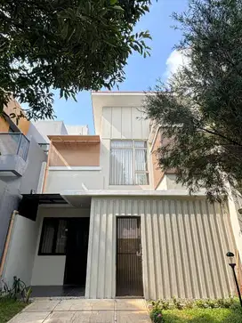DISEWAKAN CEPAT RUMAH RAPI FURNISHED DI FORESTA BSD