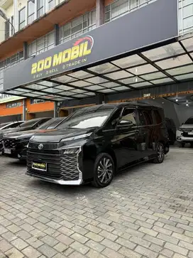 [Odo 1.xxx] Toyota Voxy 2024