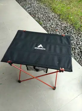 Meja Camping Eiger Lipat – Ringan & Praktis untuk Outdoor