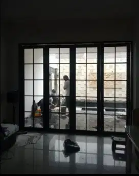 Kusen aluminium partisi aluminium pintu aluminium kaca