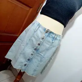 Rok Denim Mango Cewek
