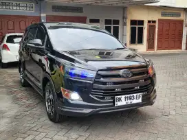 Toyota innova reborn diesel G matic 2017