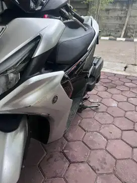 jual motor aerox abs 2023 silver