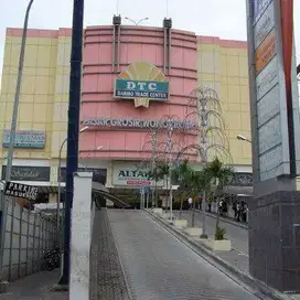 jual stand darmo trade center