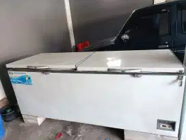 Jual freezer 1050liter,
