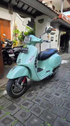 Vespa GTS Super 150 I-GET ABS 2022