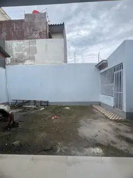 Disewakan Rumah Besar   Di Pulo Gebang Jakarta Timur