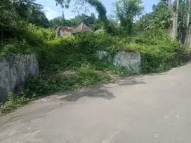 Tanah bagus sangat dekat dengan kampus besar UII jalan kaliurang