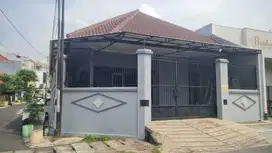 Rumah luas siap huni semi furnished di Pekunden Semarang