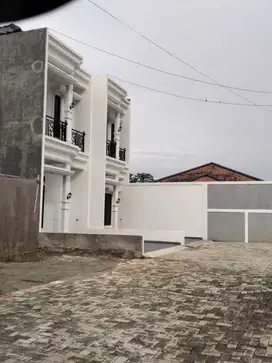 Dijual Rumah 2 Lantai Siap Huni di Pekapuran Tapos Depok