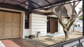 Rumah strategis hook siap huni di Cluster Singgasana Pradana Bandung