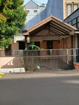 Rumah Tua Cluster Kelapa Nias Kelapa Gading Jual Murah