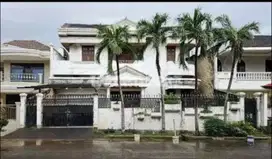 Rumah 2 lt klasik kolonial sunrise garden