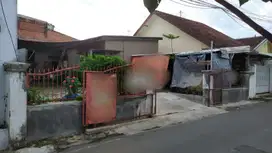 Dijual Cepat Rumah Usaha Dekat Letjen Sutoyo Malang