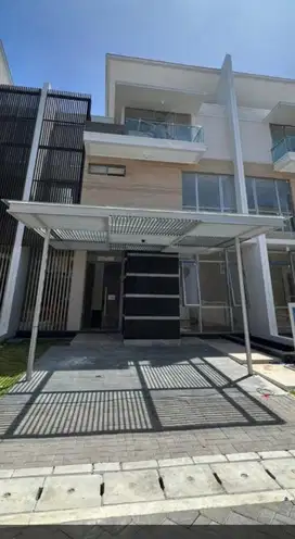 Rumah Minimalis Golf Island