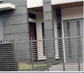 DILELANG MURAH Rumah MEWAH bagus siap huni di Jl.Batununggal Indah ll
