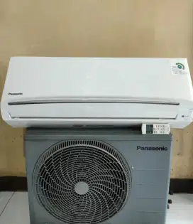 AC panasonic 1/2 PK freon R32 like new unit mulus kinclong full ory