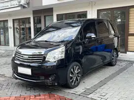 Toyota NAV1 G - 2013