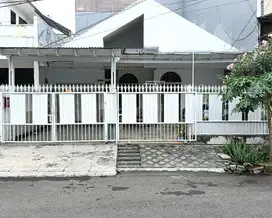 Rumah nyaman dijual Kelapa Gading Timur Jakarta Utara