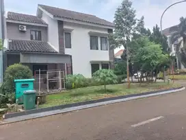 Rumah Hoek Siap Huni di Delatinos BSD Dekat Tol