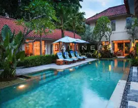 SPACIOUS 5-BEDROOM VILLA IN SANUR WITH FREEHOLD OWNERSHIP