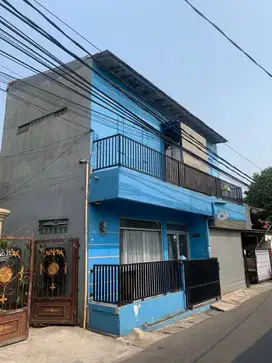 DIJUAL RUMAH SEMI RUKO!