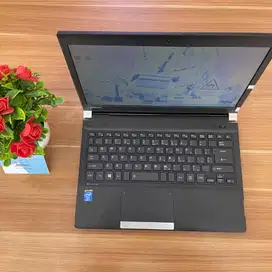Toshiba Dynabook, core i5 gen 4, ram 4 GB, Ssd 256 GB
