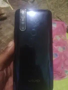 jual hp vivo v15 ram 8/256 minus retak selebihnya aman