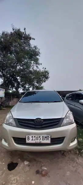 Kijang Innova Type V 2.0 AT 2005 Bensin