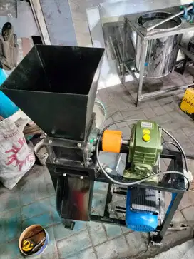 mesin shredder pencacah sampah dan plastik