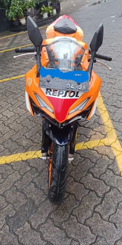 Dijual Honda CBR 150R 2021 - Kondisi Istimewa