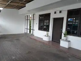 RUMAH + KOST2AN JL RAYA KUTISARI SELATAN LOKASI SUPER STRATEGIS