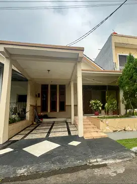 Disewa Rumah 2+1 Kamar Tidur di Meadow Green