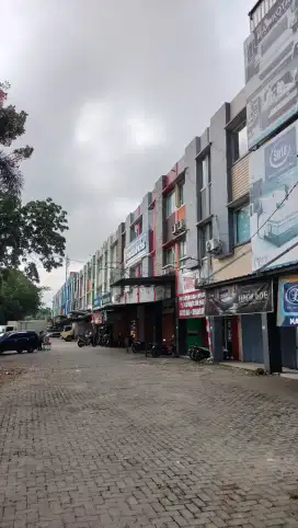 Ruko 3 Lantai Way Halim