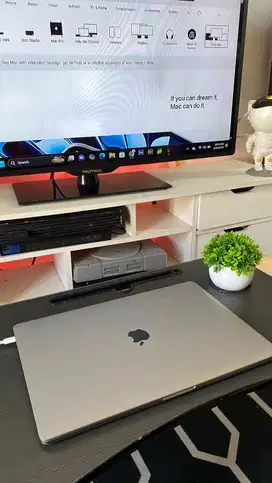 MACBOOK PRO 15 INCH 2018