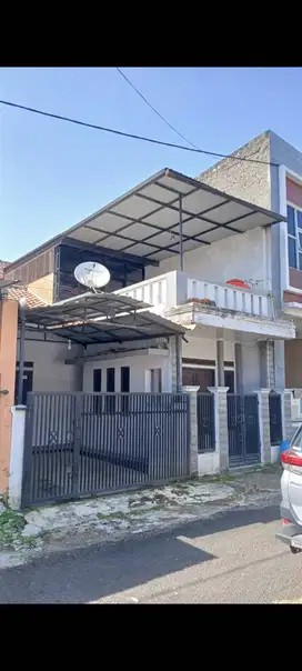 Jual cepat rumah 2 lantai