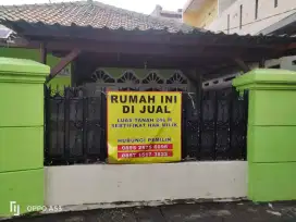 Dijual Rumah utama beserta dgn 4 kontrakan di dalam 1 pagar
