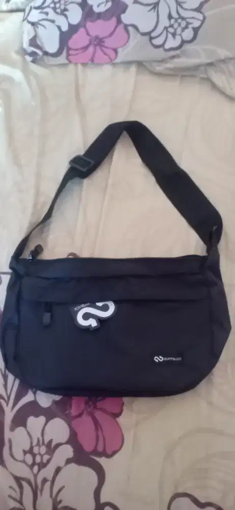 Tas slempang baru 2025