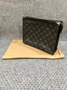 Louis Vuitton Voyage MM Monogram