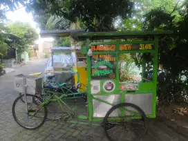 Butuh uang BU Dijual rombong bakso model becak kondisi jos murah meria